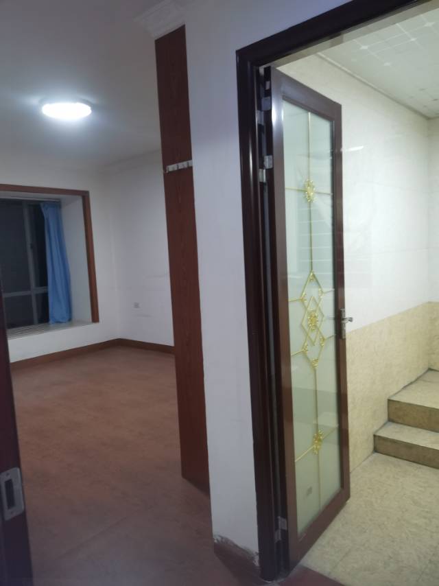 莲花塘安置小区 随时看房·