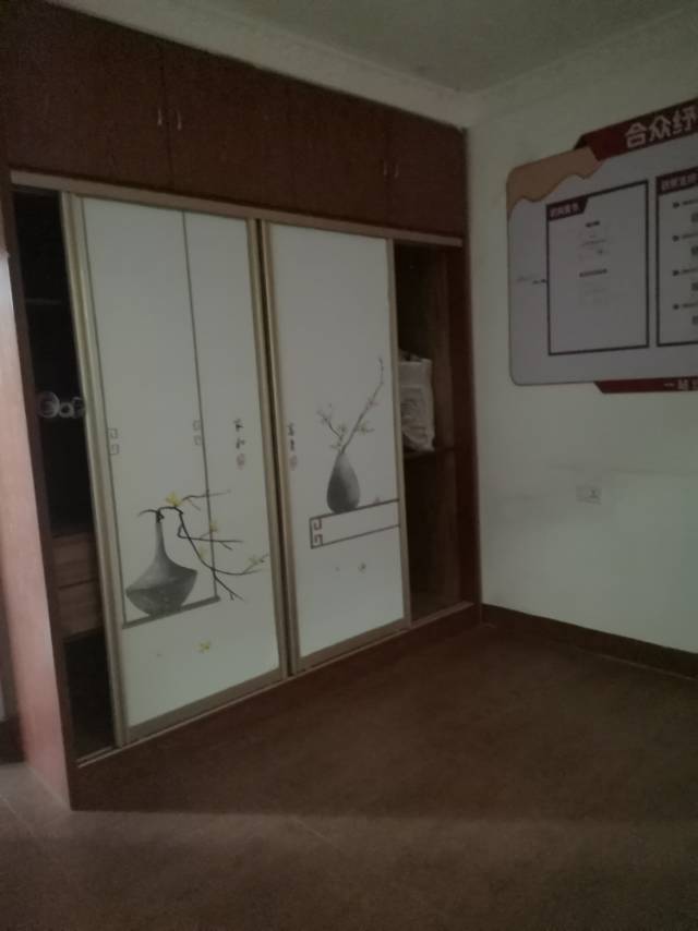 莲花塘安置小区 随时看房·