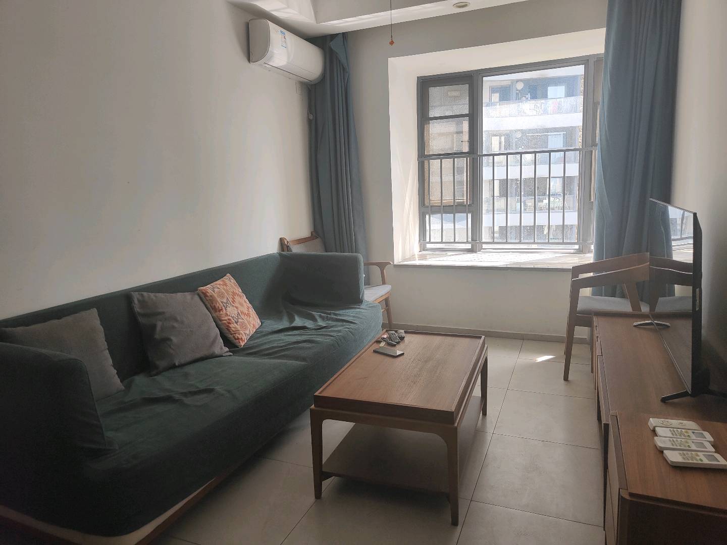 俊发滨江俊园）