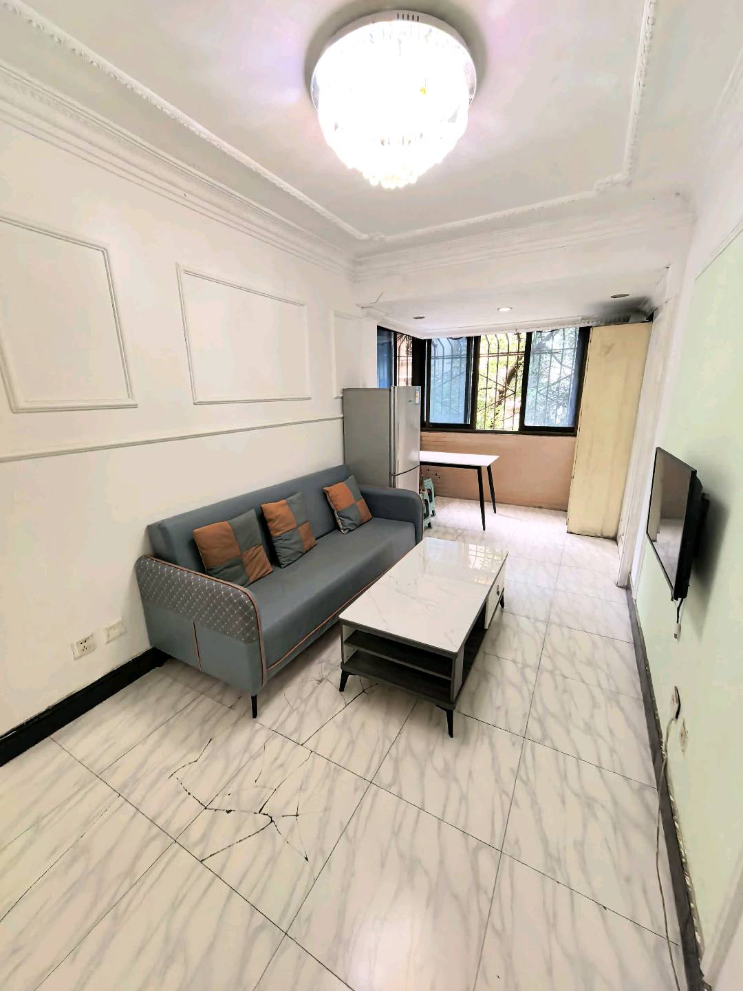 为民新村 2居室 2100元/月