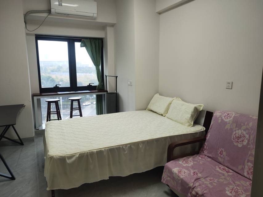 佳年华广场二期2栋 1居室 1650元/月