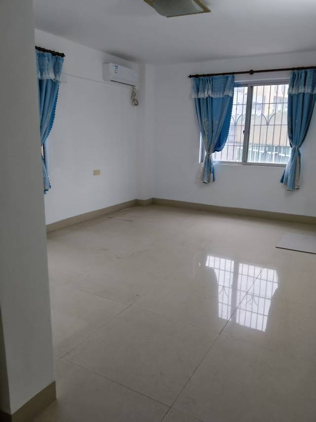 赤坎新华路18号 随时看房·