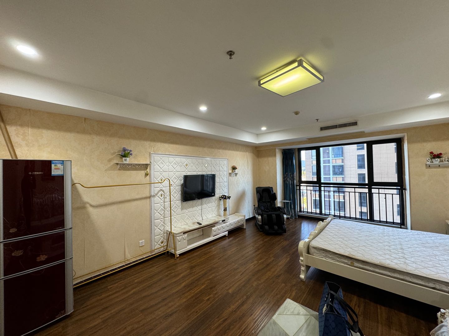 琥珀郡 随时看房·