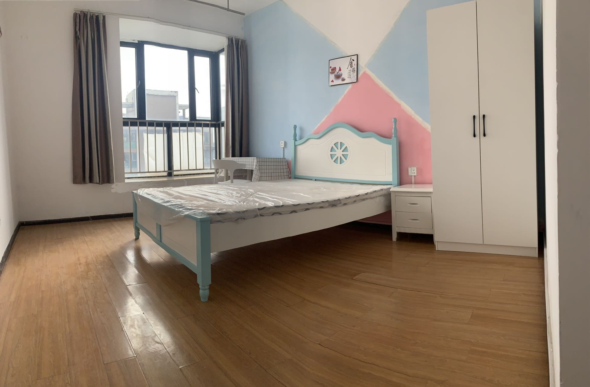 世纪城龙佑苑 5居室 800元/月