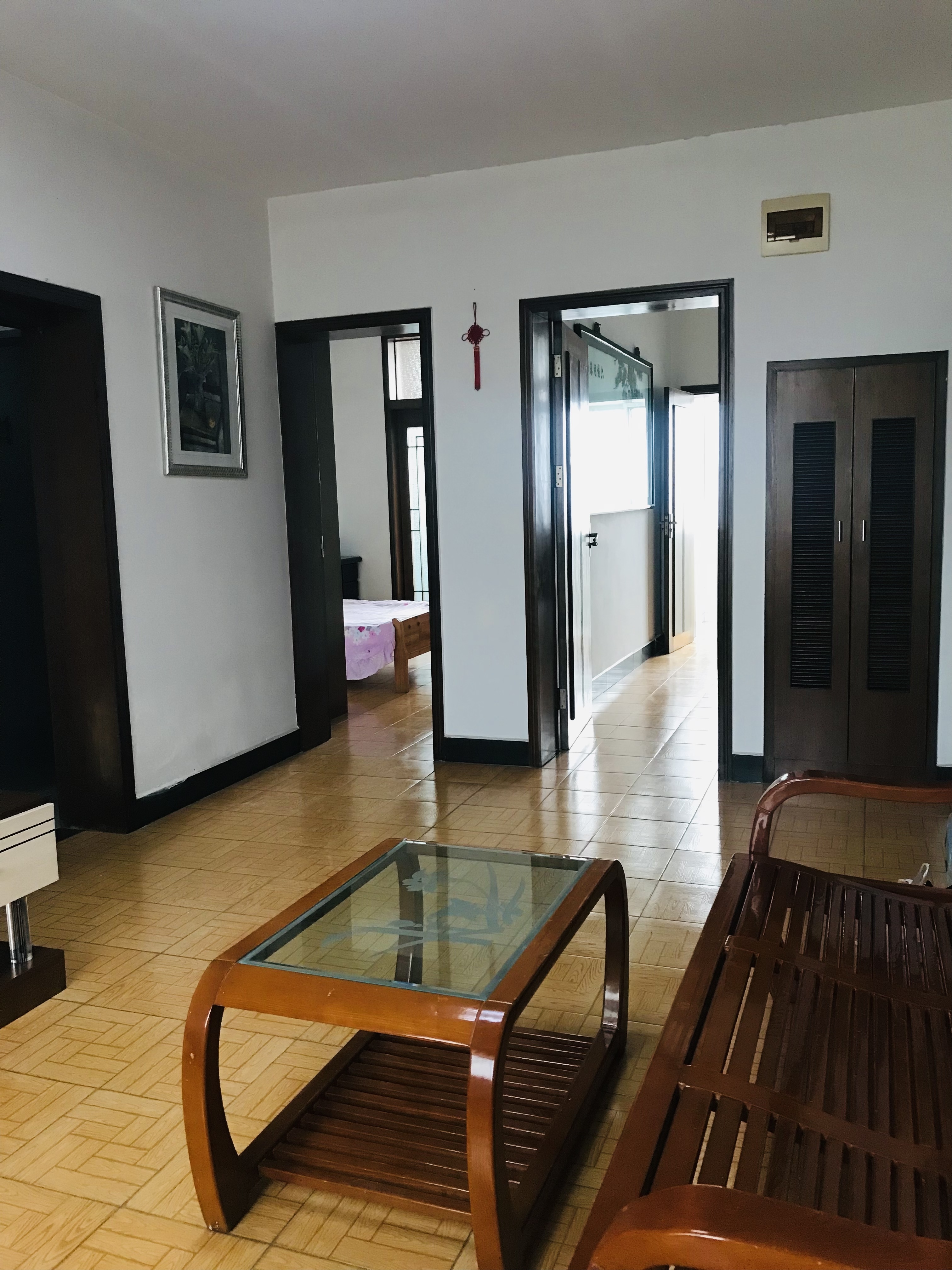 晓园路52号 2居室 1800元/月