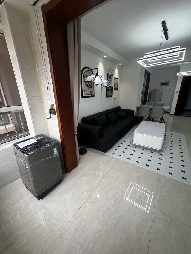 荣庭华府 随时看房·