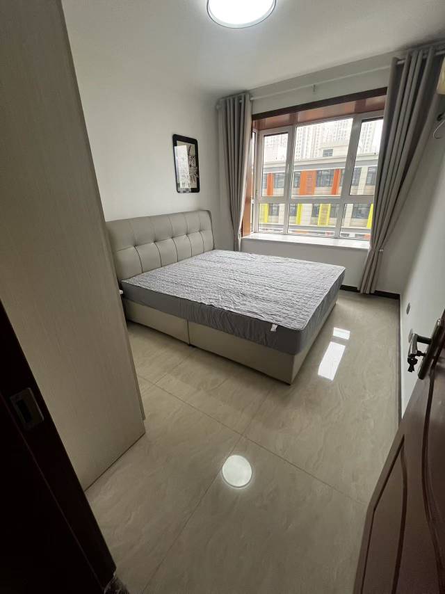 荣庭华府 随时看房·