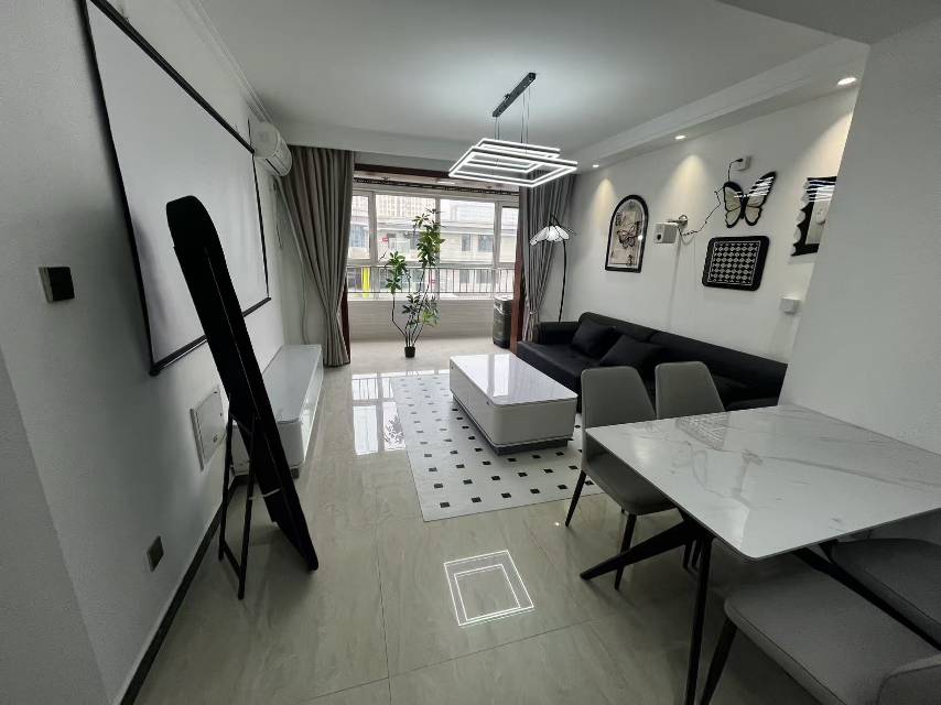 荣庭华府 随时看房·