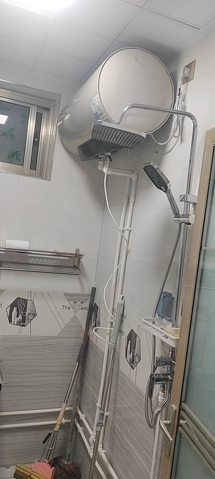 乐府湾小区西100米 随时看房·