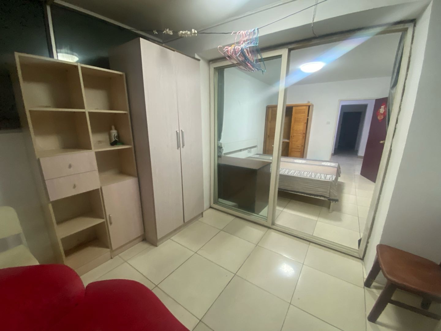 建材城西一里 随时看房·