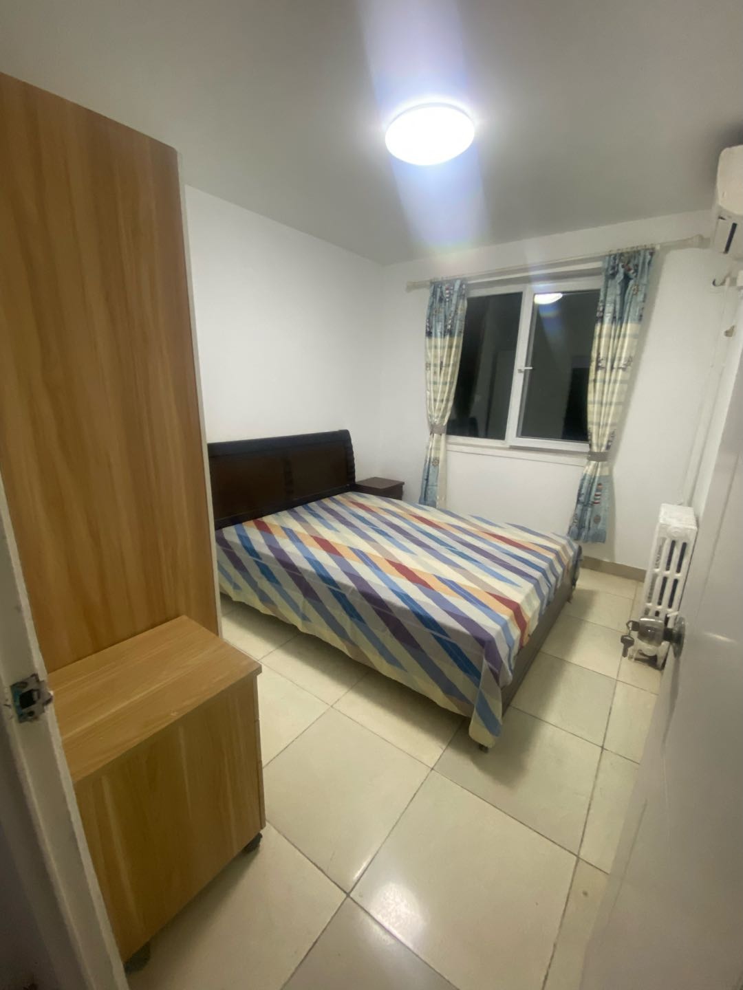 建材城西一里 随时看房·