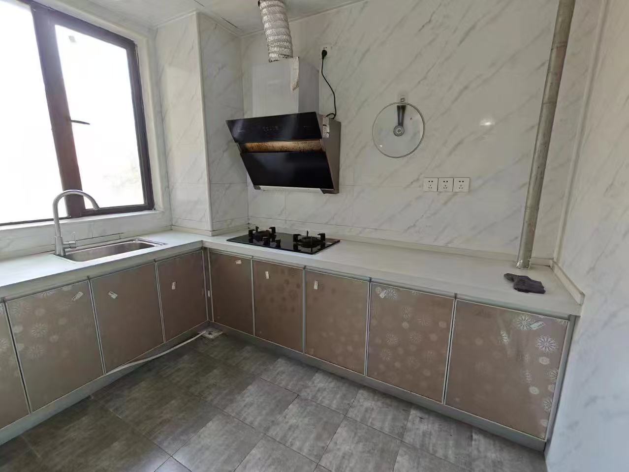 鸿运佳苑 随时看房·