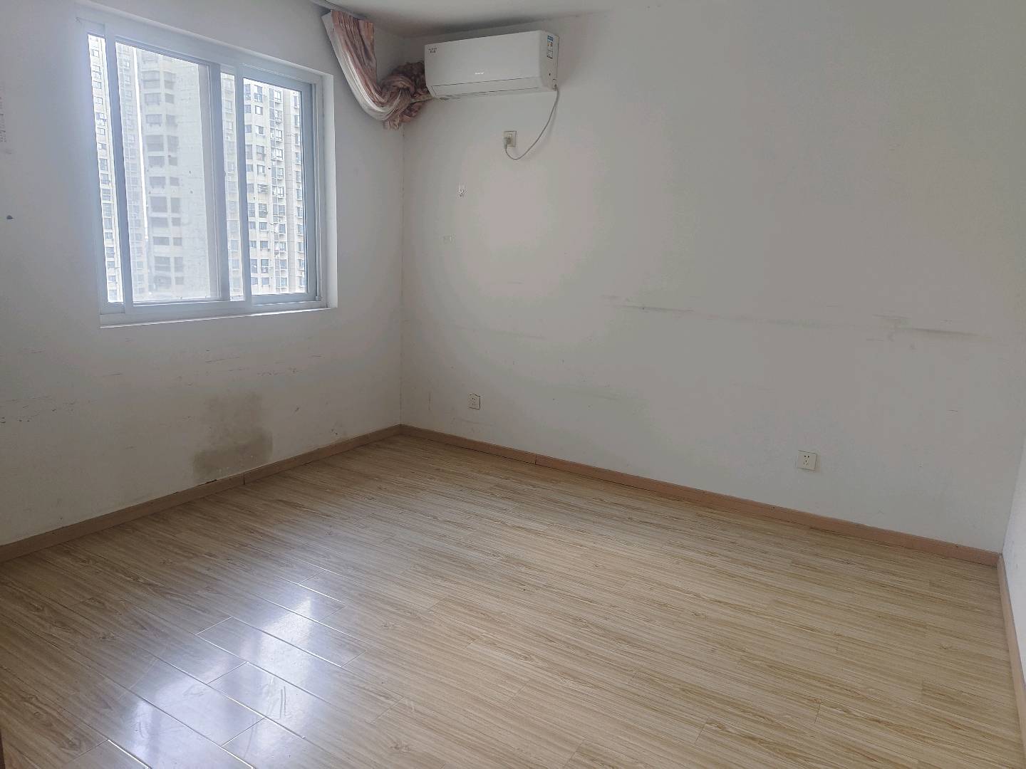 润泰花园 随时看房·