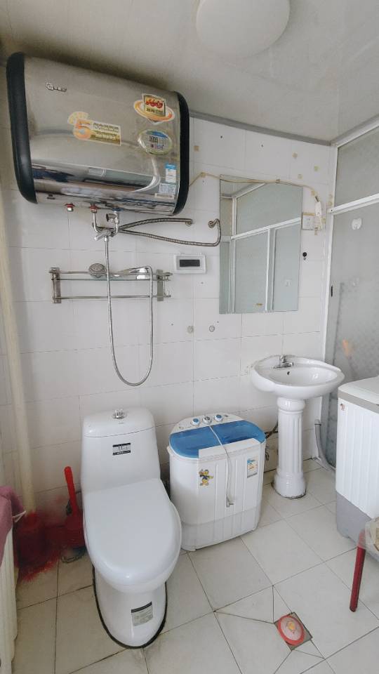 三五零四南湖大路 随时看房·