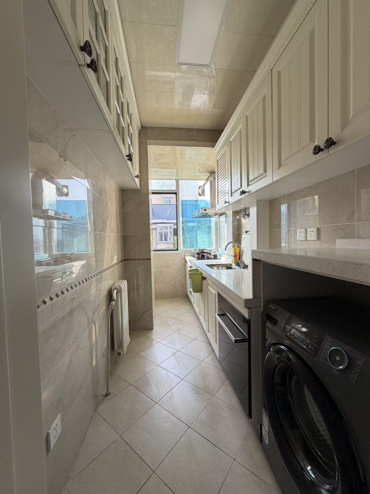 体育馆路 随时看房·