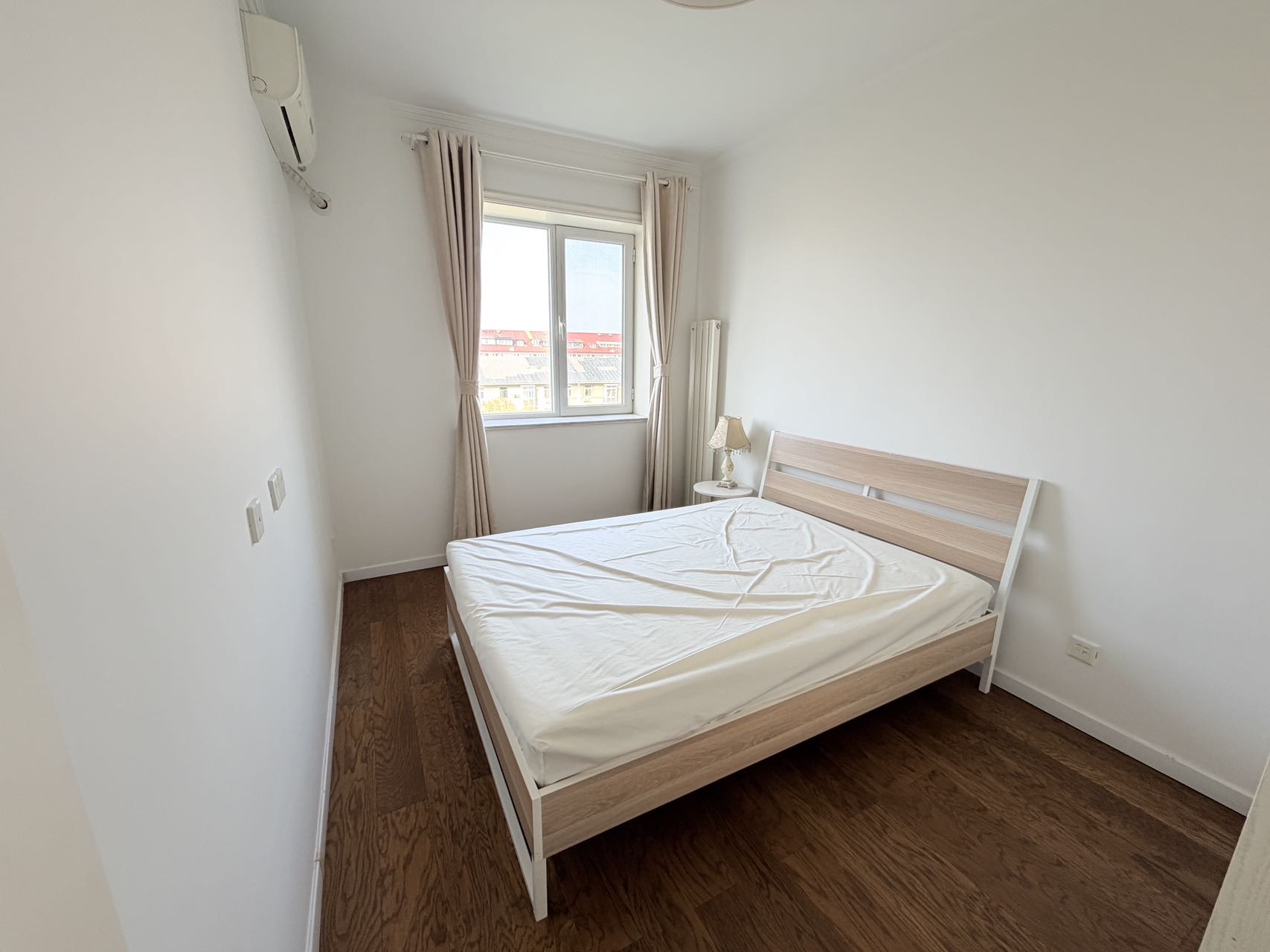 体育馆路 随时看房·