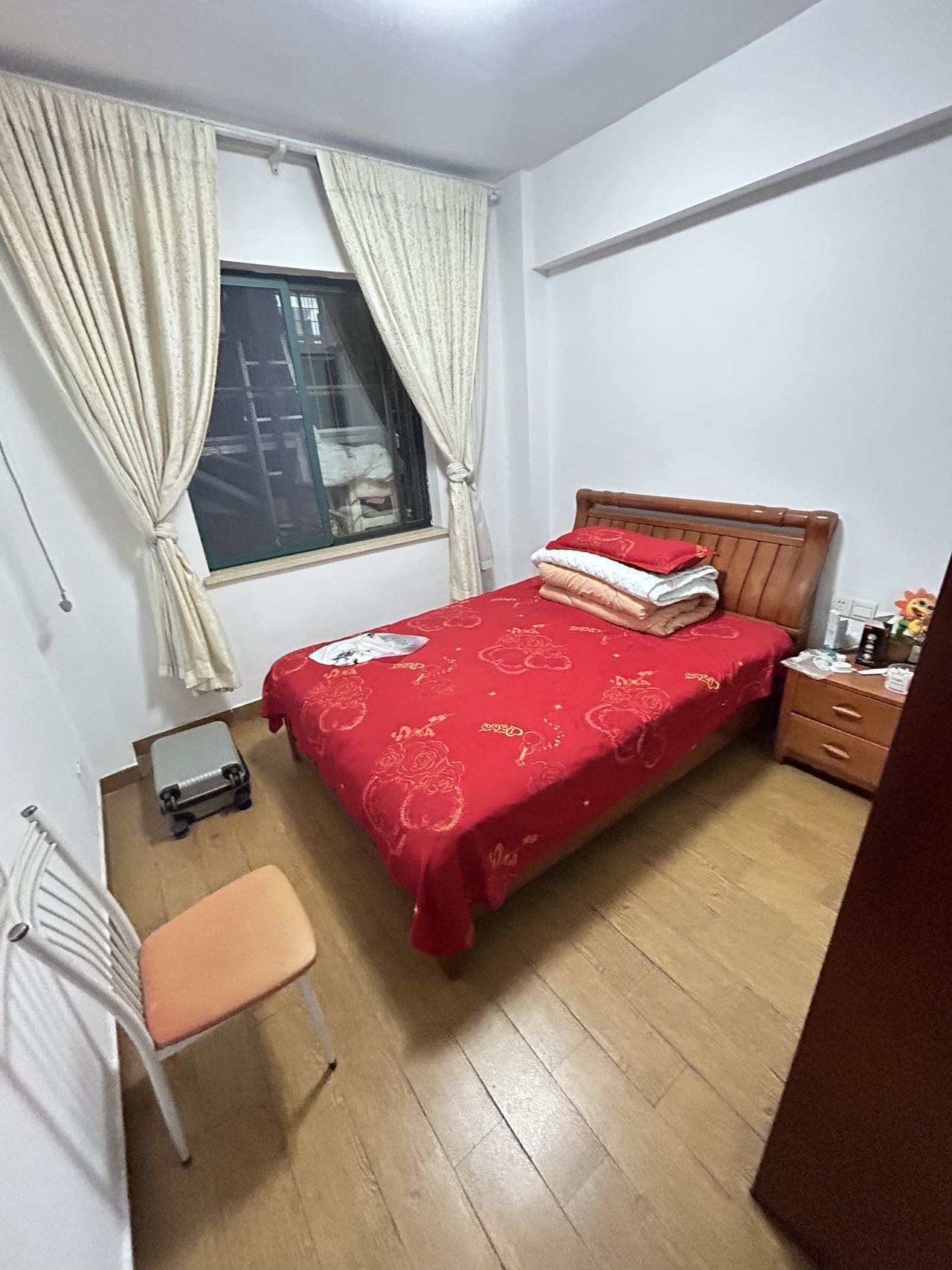 东屯小区 随时看房·