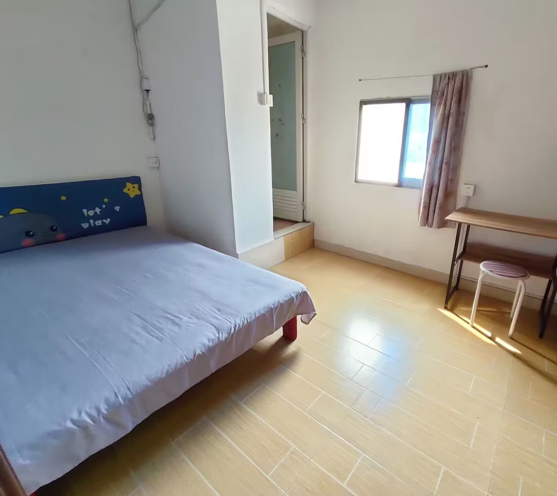 桃湖村 1居室 450元/月