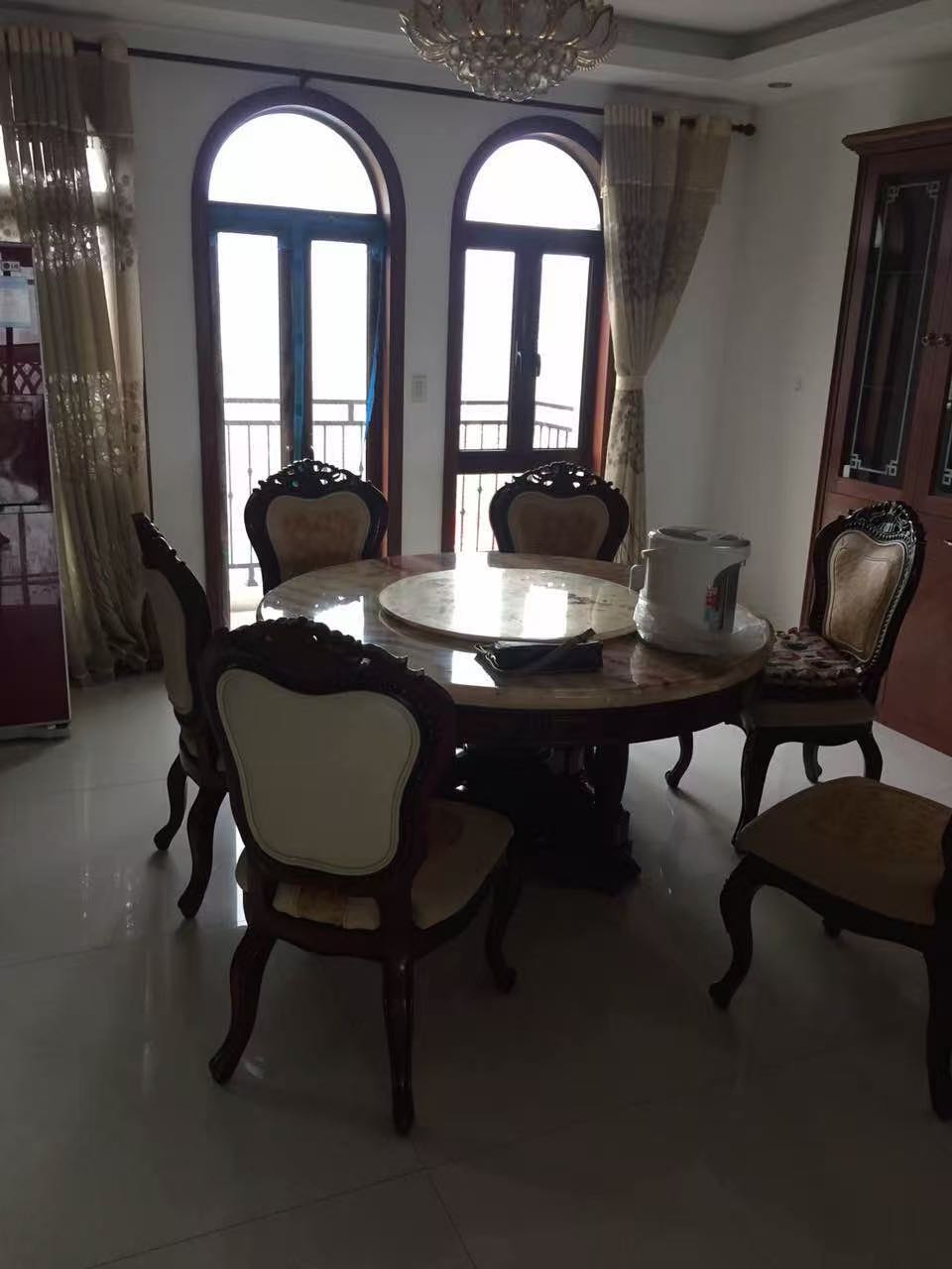 湖畔宽邸19幢 随时看房·