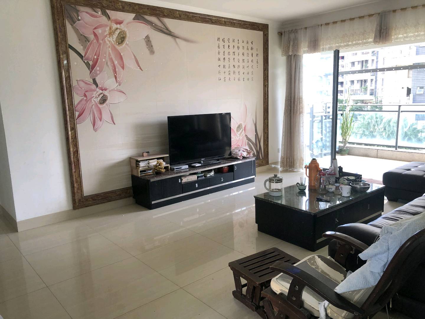 湛江赤坎区华德力雍景城 4居室 2400元/月