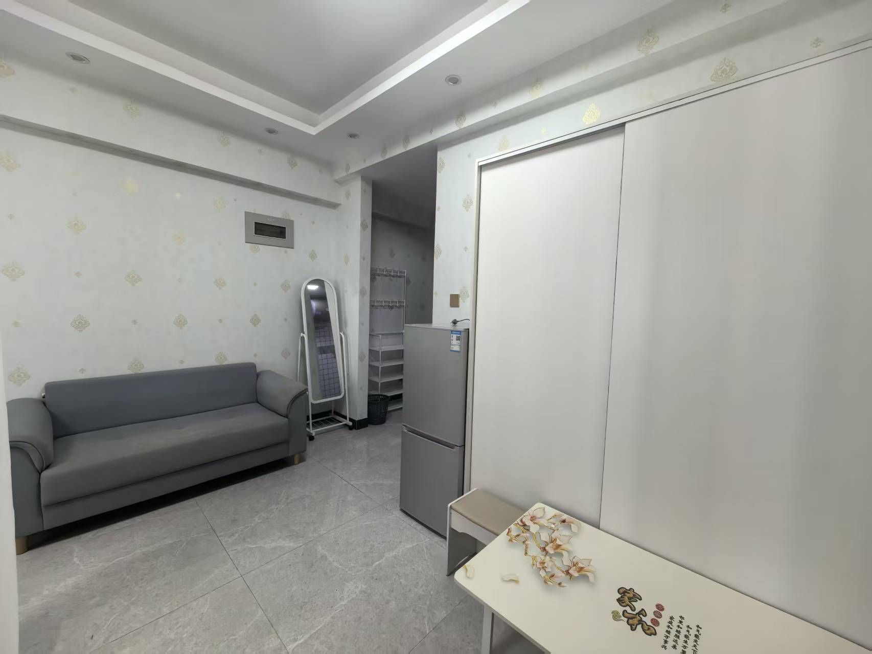 湖边御景A区 随时看房·