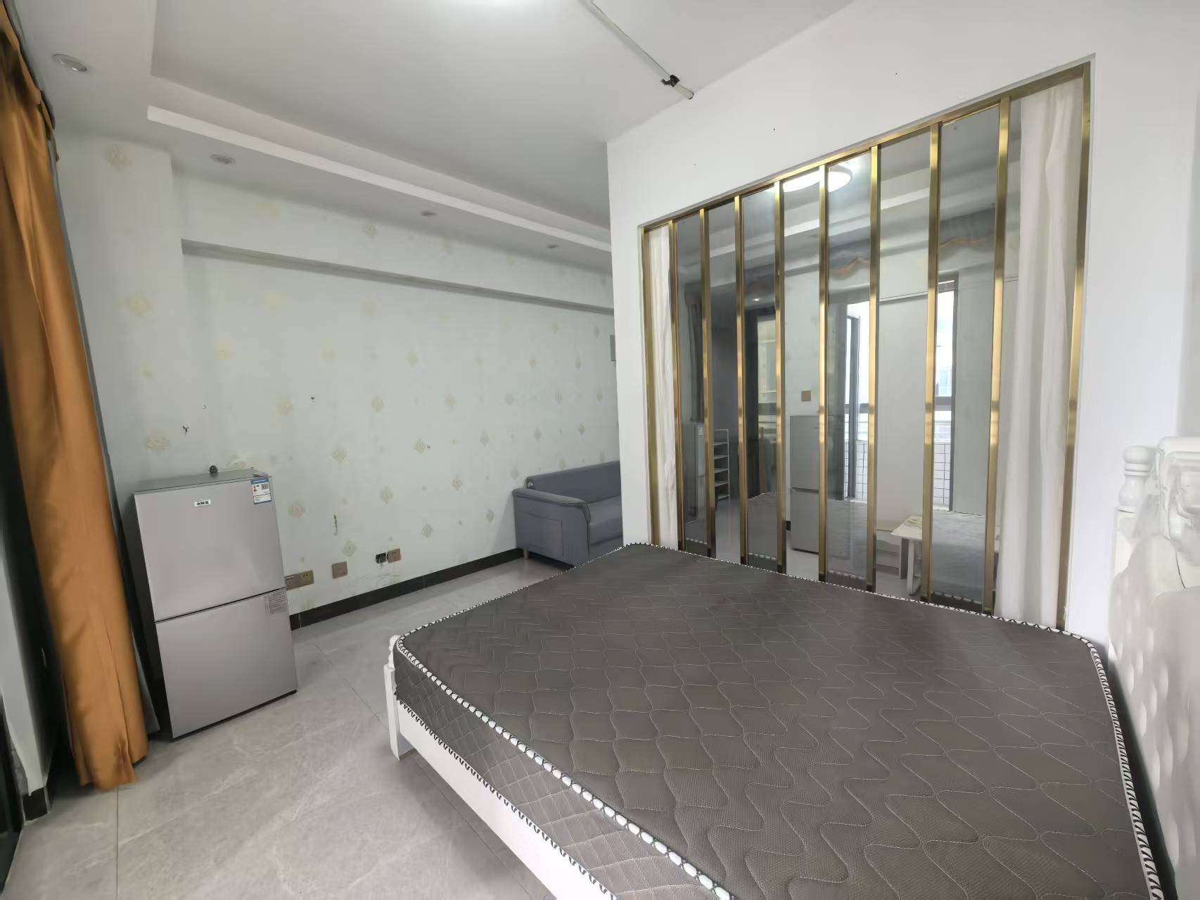 湖边御景A区 随时看房·