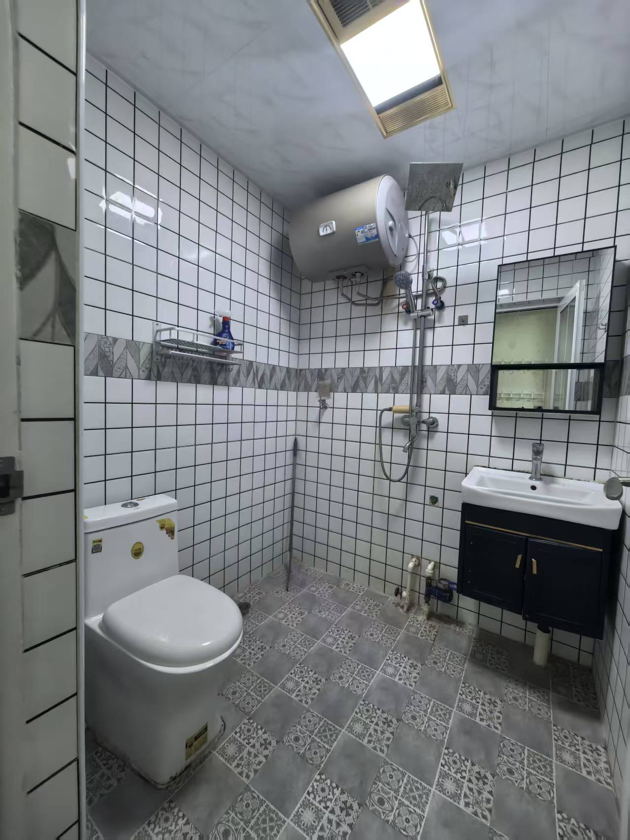 湖边御景A区 随时看房·