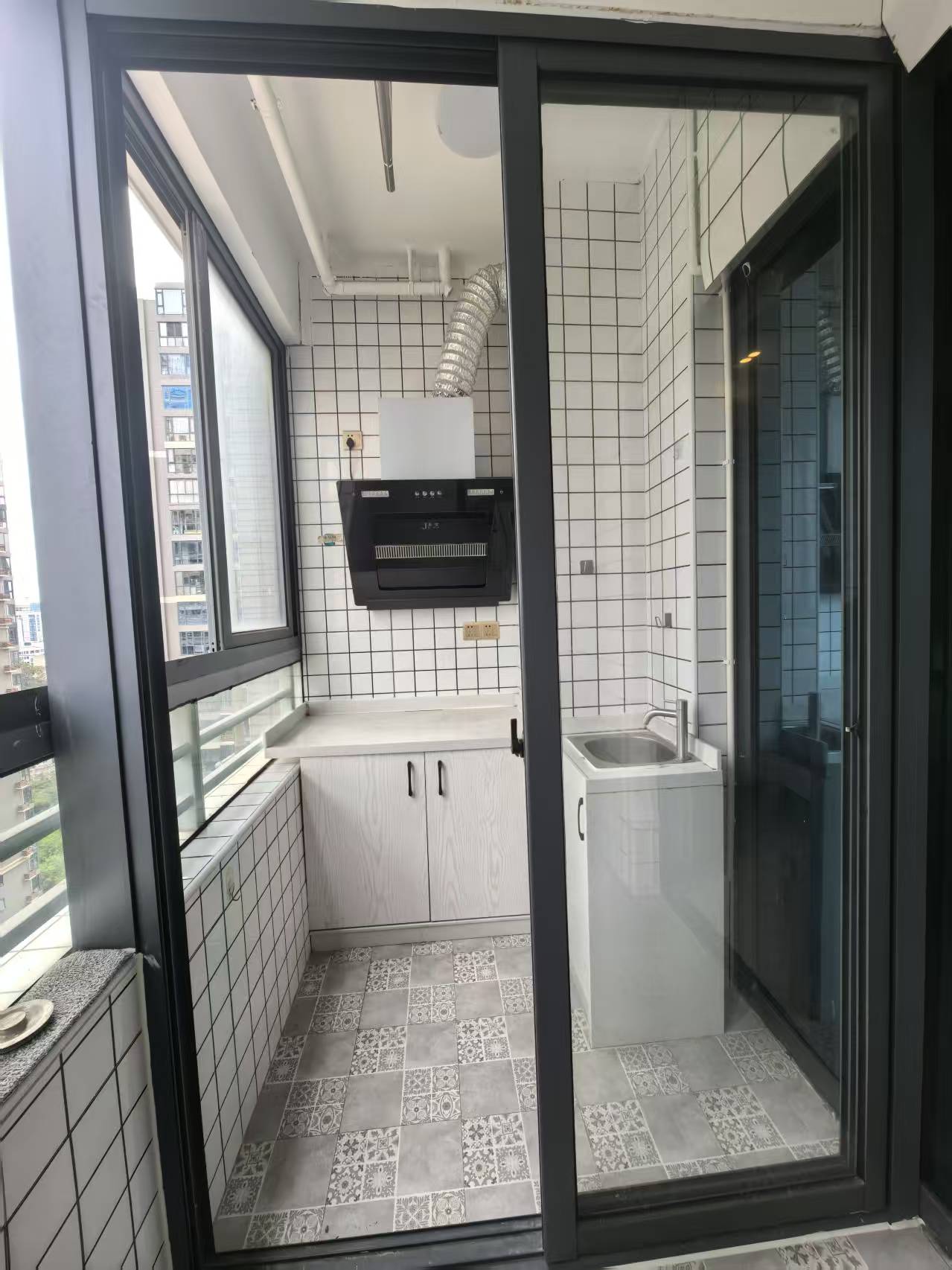 湖边御景A区 随时看房·