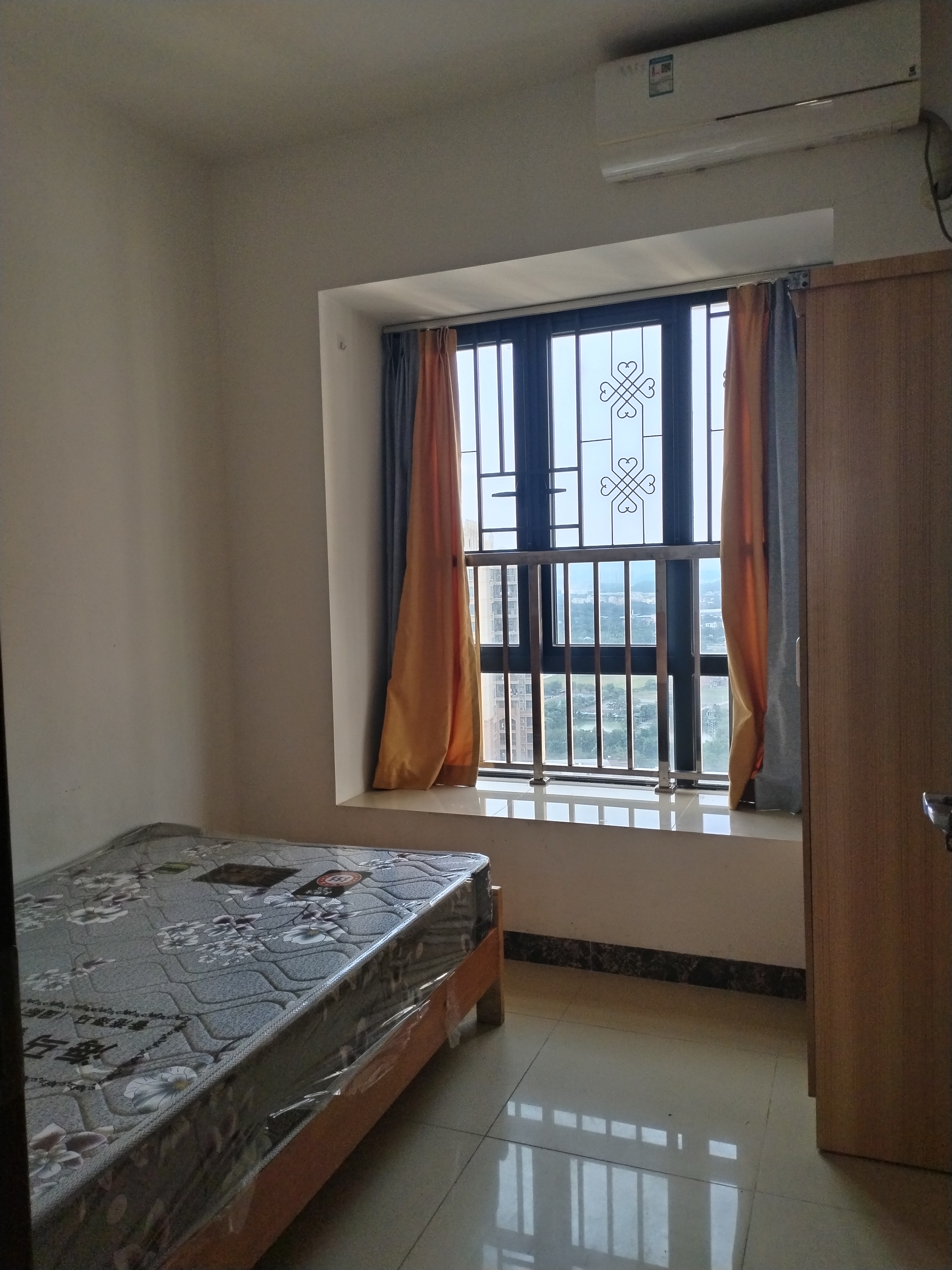 罗仙新村 随时看房·