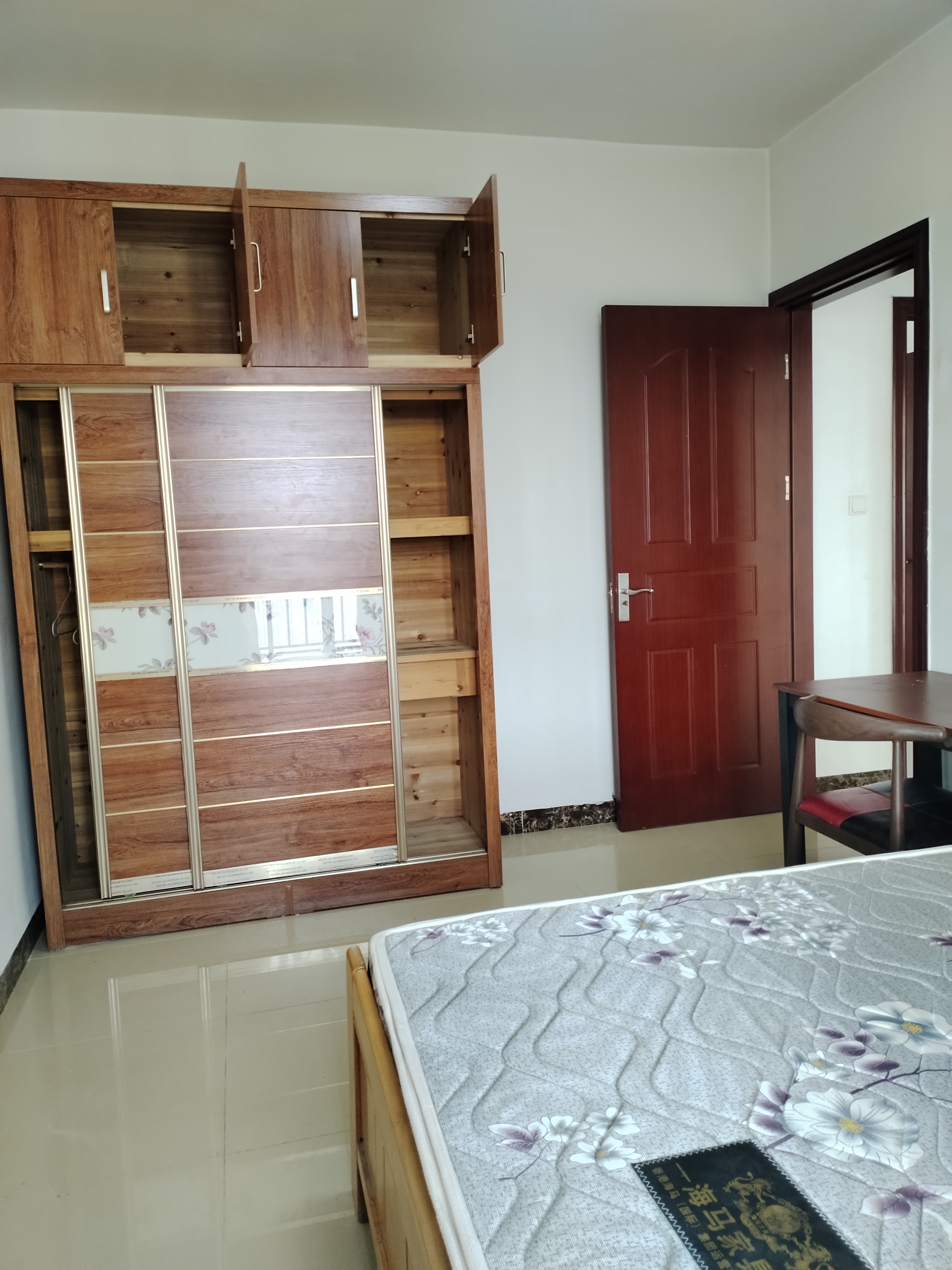 罗仙新村 随时看房·