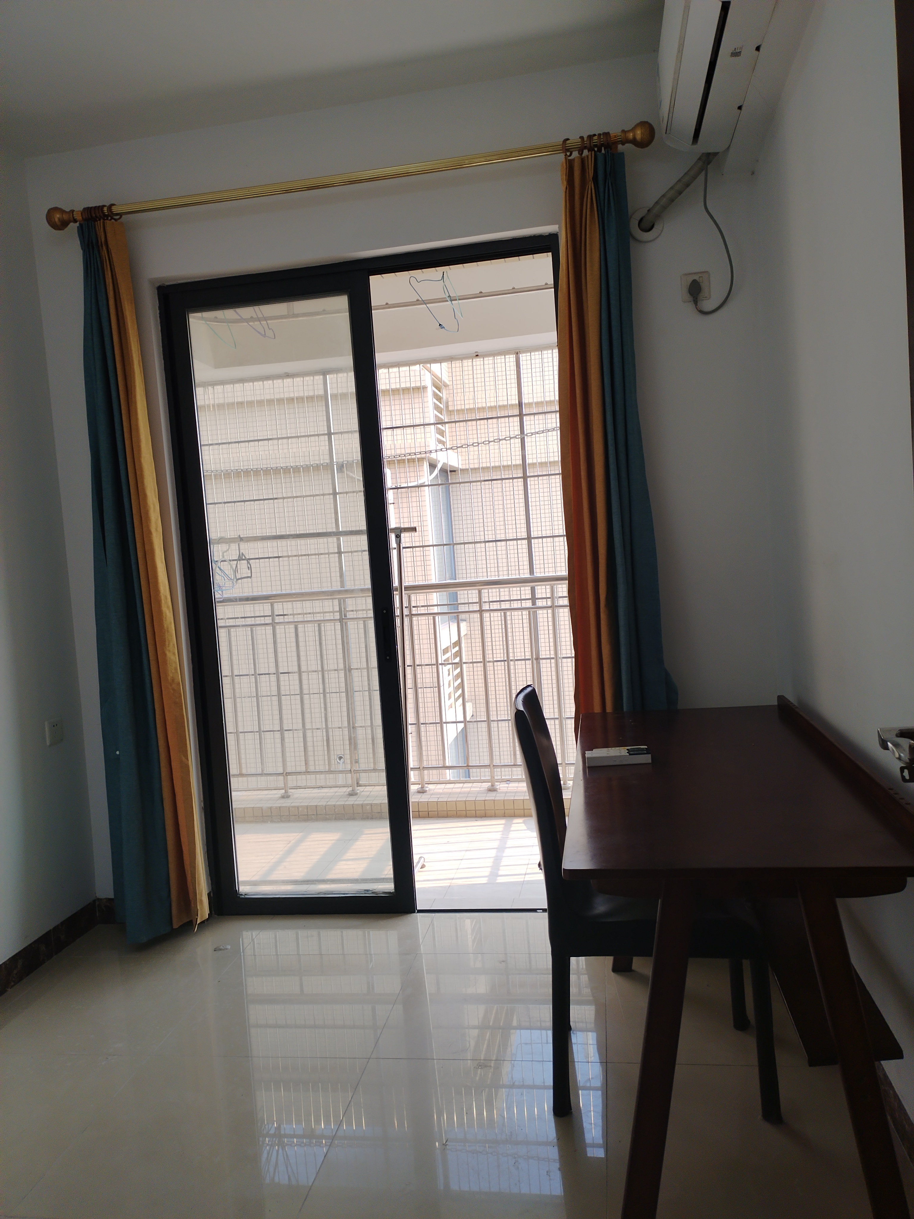 罗仙新村 随时看房·