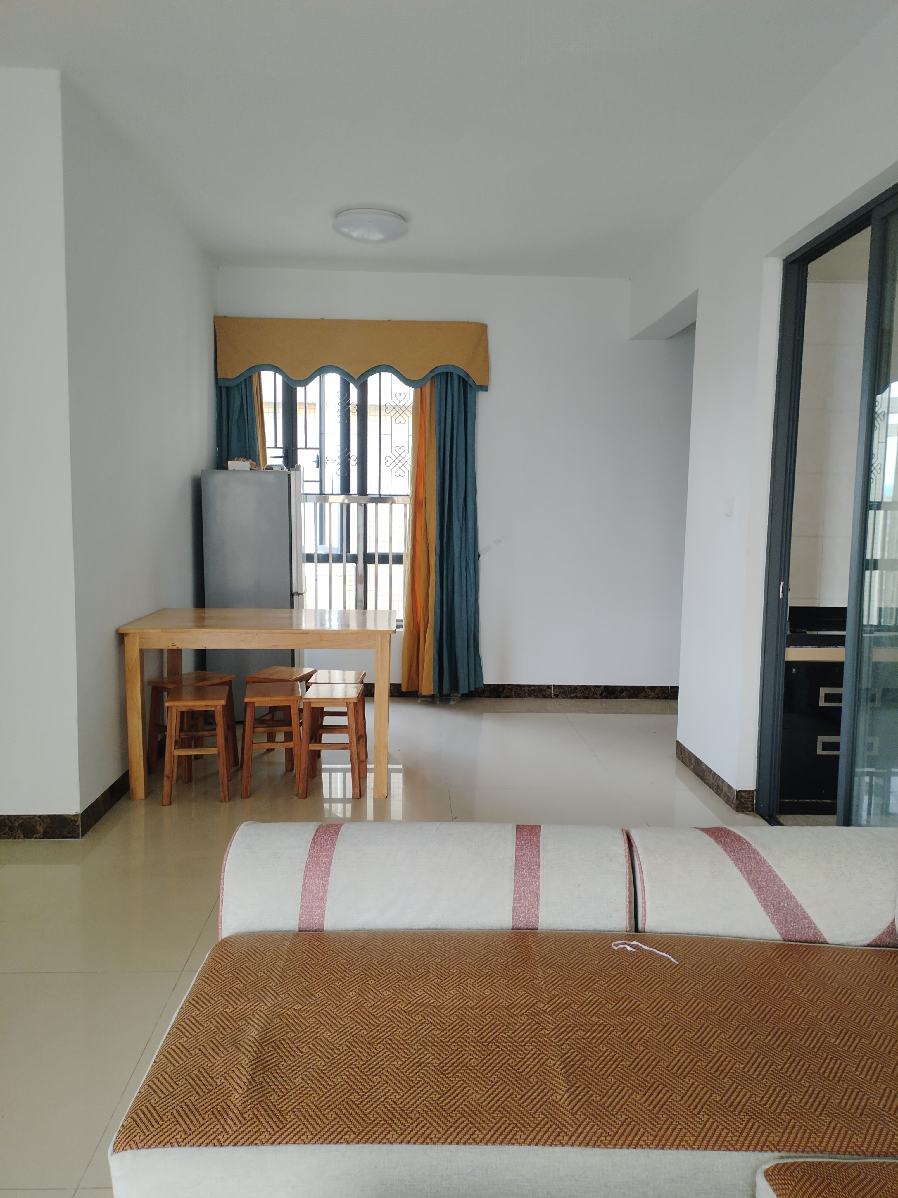 罗仙新村 随时看房·