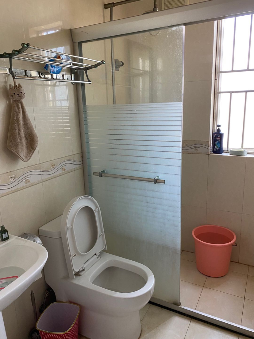 莲丰大厦 随时看房·