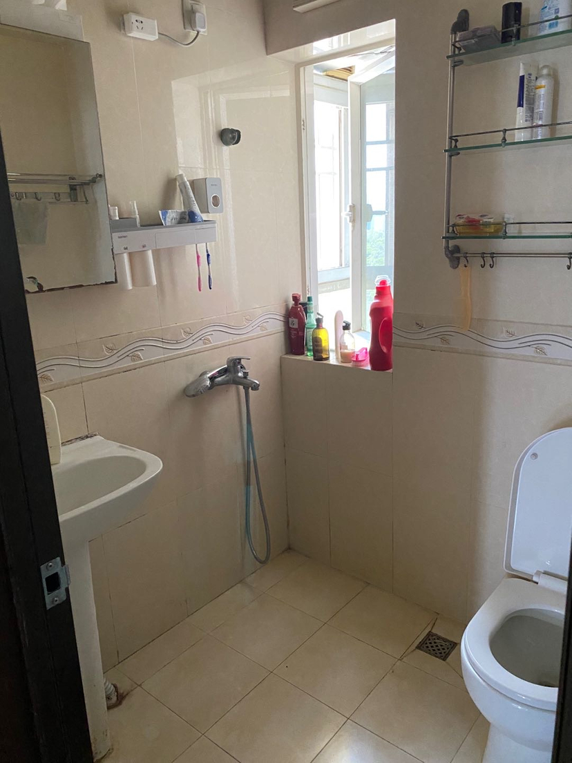 莲丰大厦 随时看房·