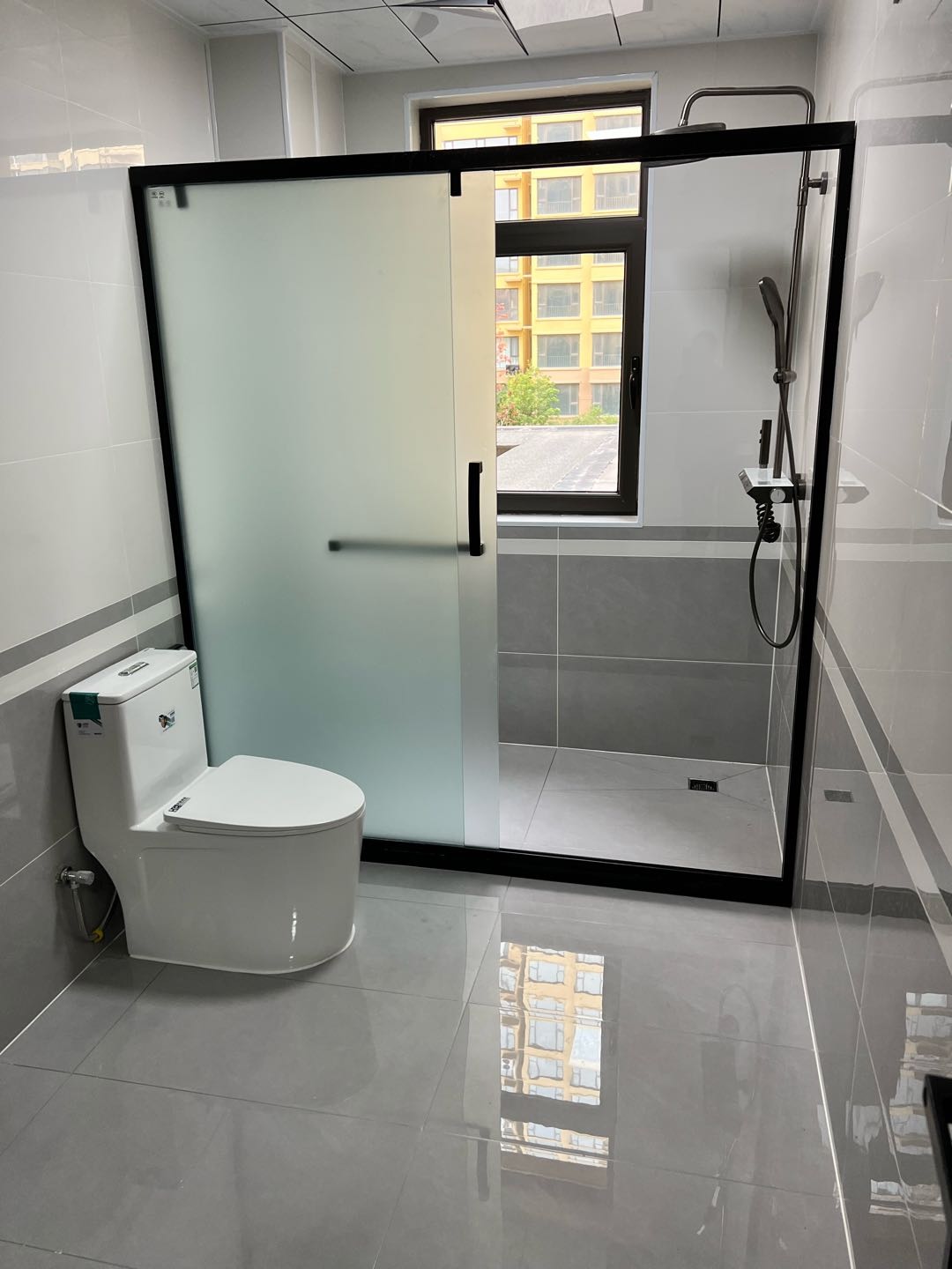 理想学府 随时看房·