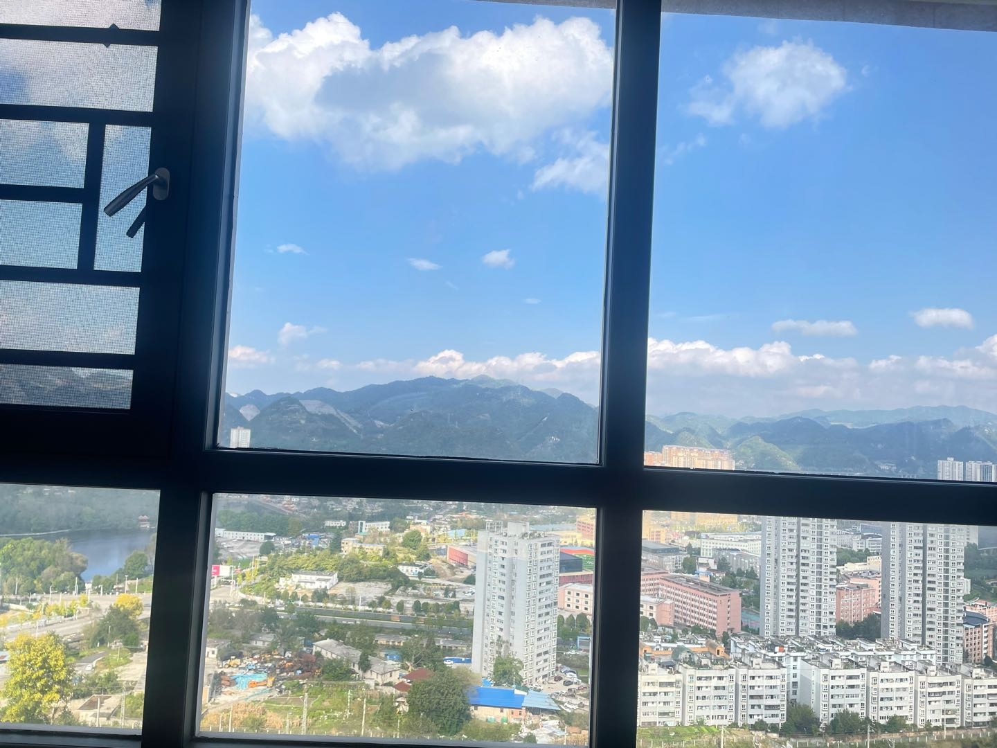 利民小区 随时看房·