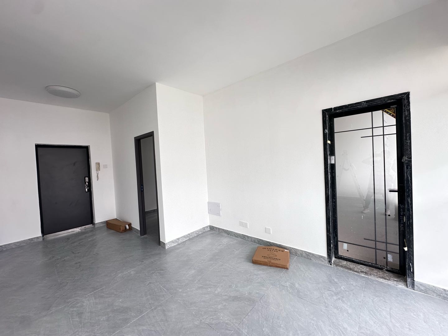 沿山路综合楼 随时看房·