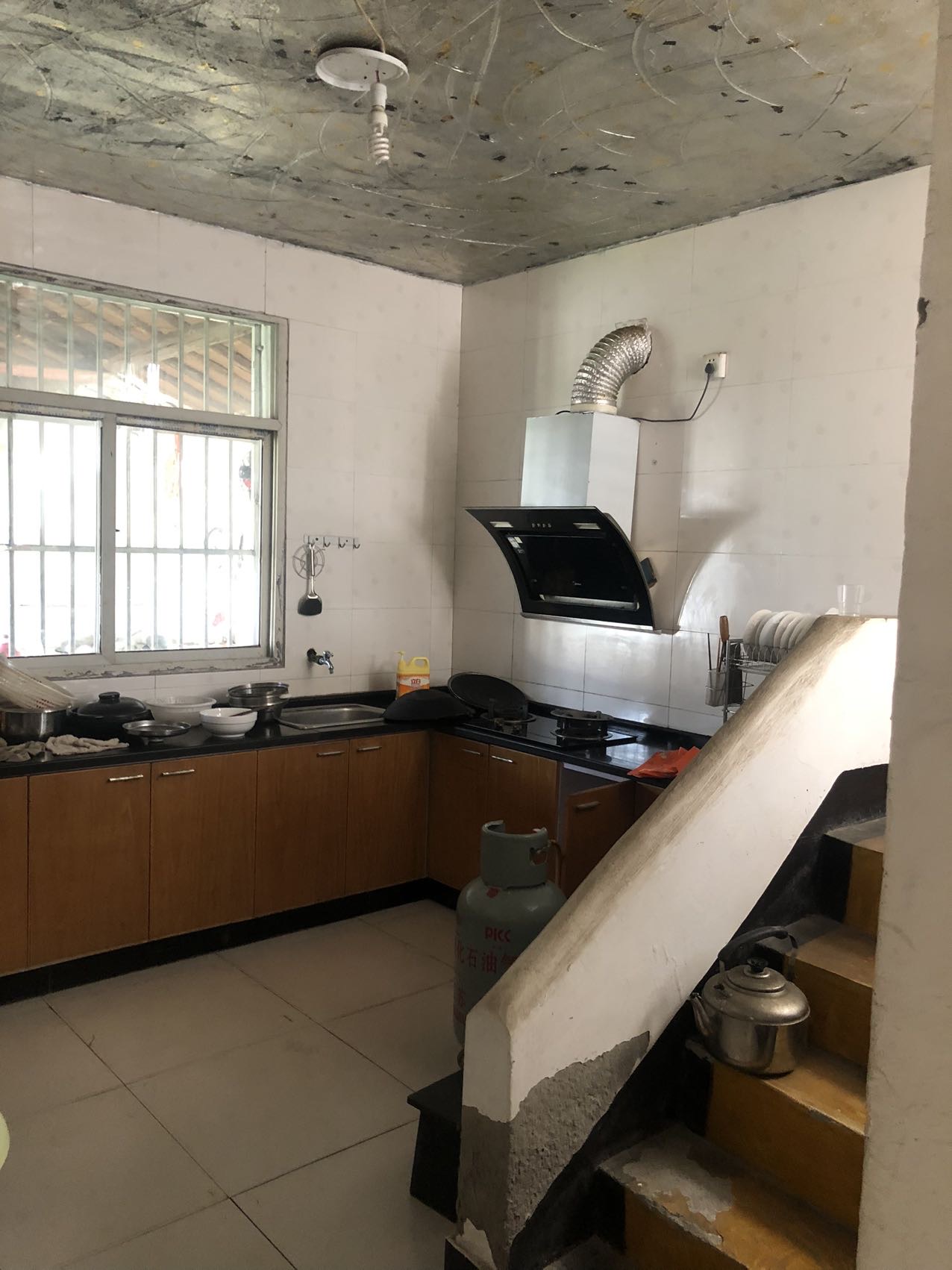 江宁区谷里街道公塘社区公塘头28号 5居室 2000元/月