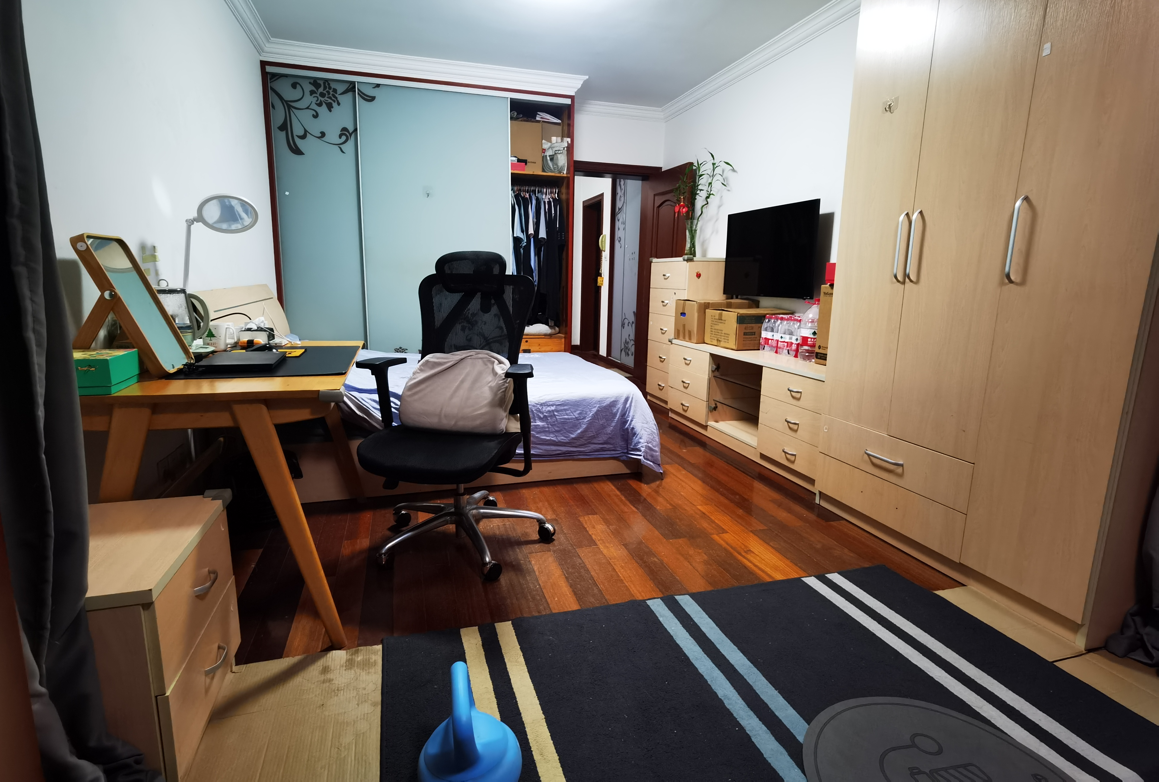 芳雅苑芳华路 660 弄小区 2居室 2000元/月