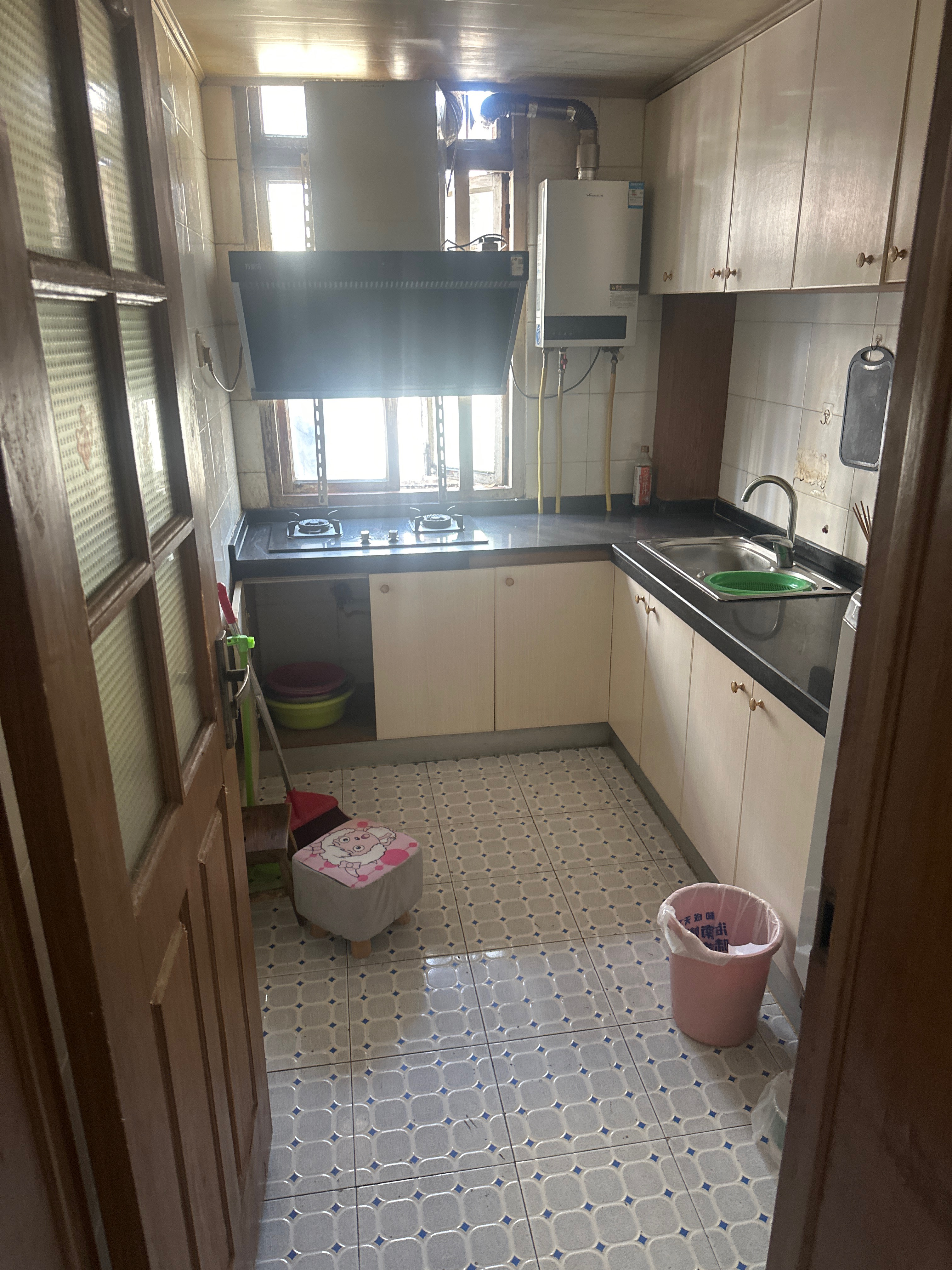 天长新村 随时看房·