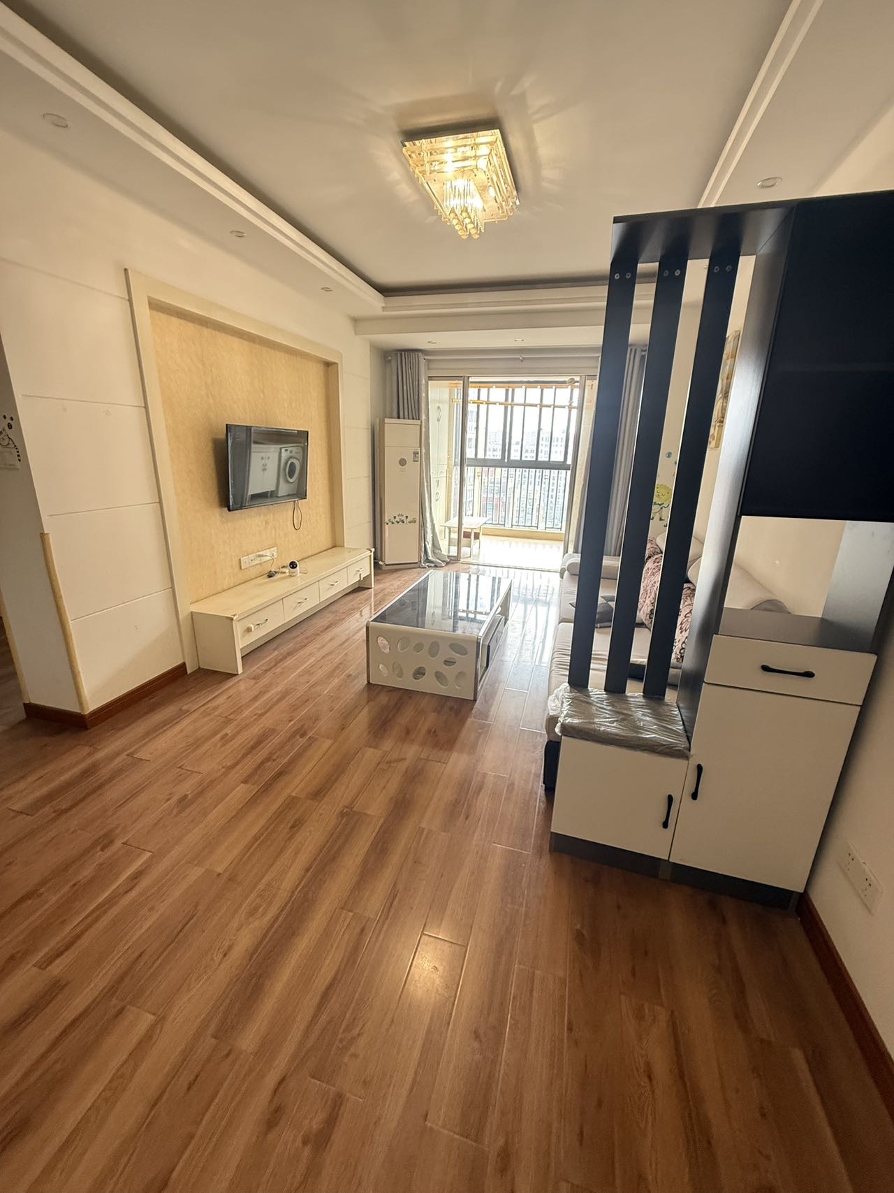 保亿·风景沁源 3居室 1999元/月