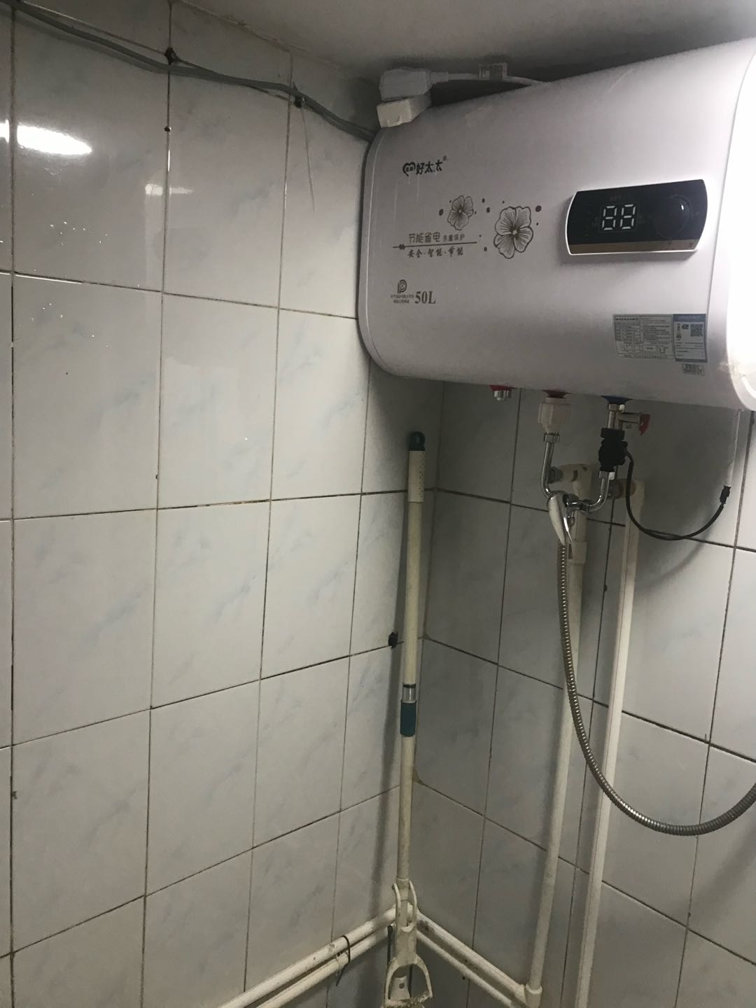 卧鹏小区 随时看房·