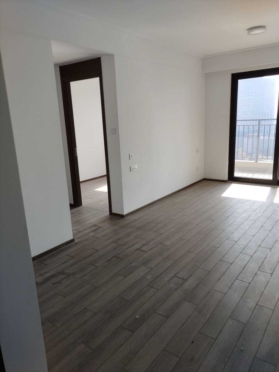 西江瑞府 3居室 1700元/月