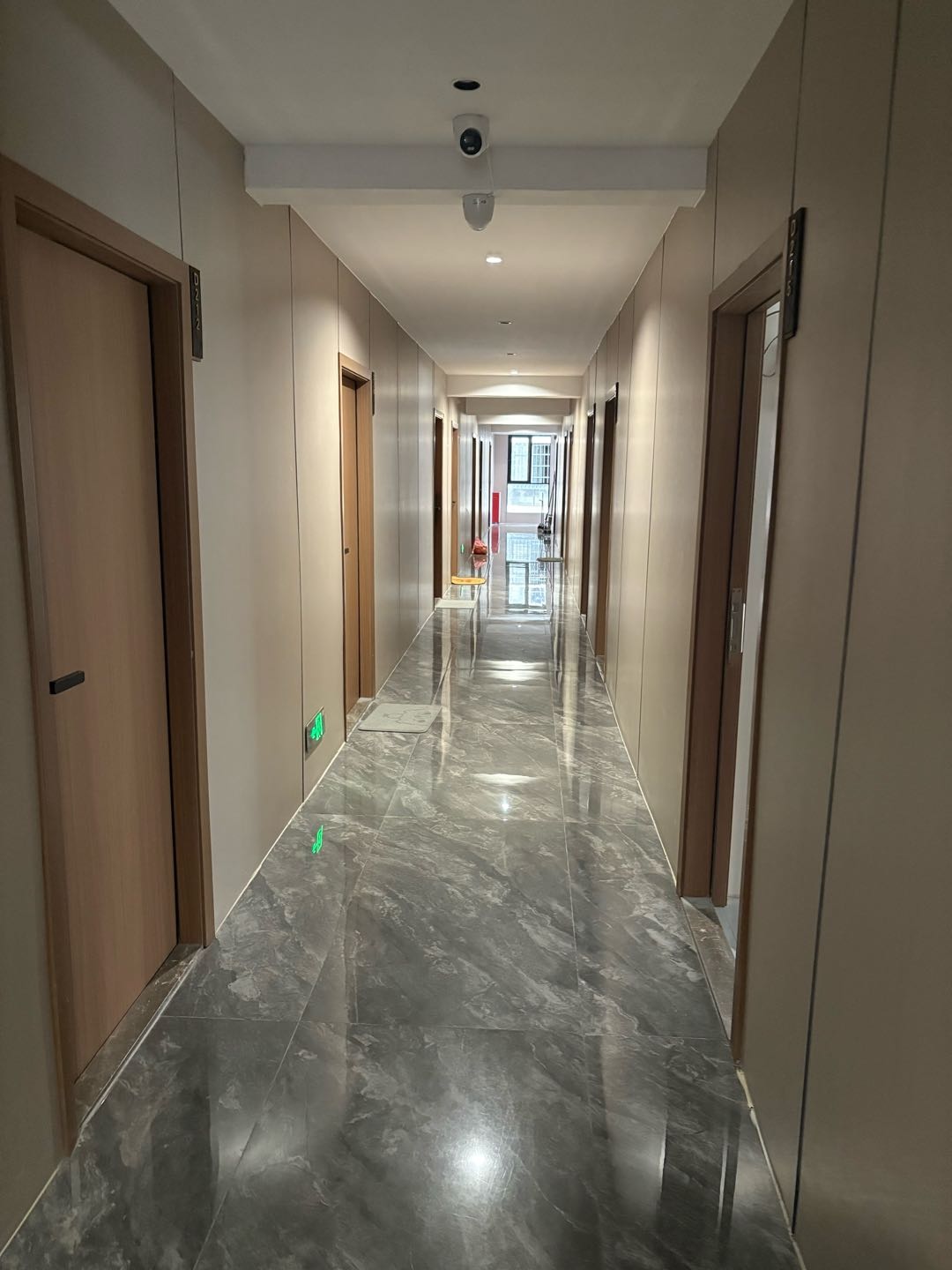 顺安小区 随时看房·