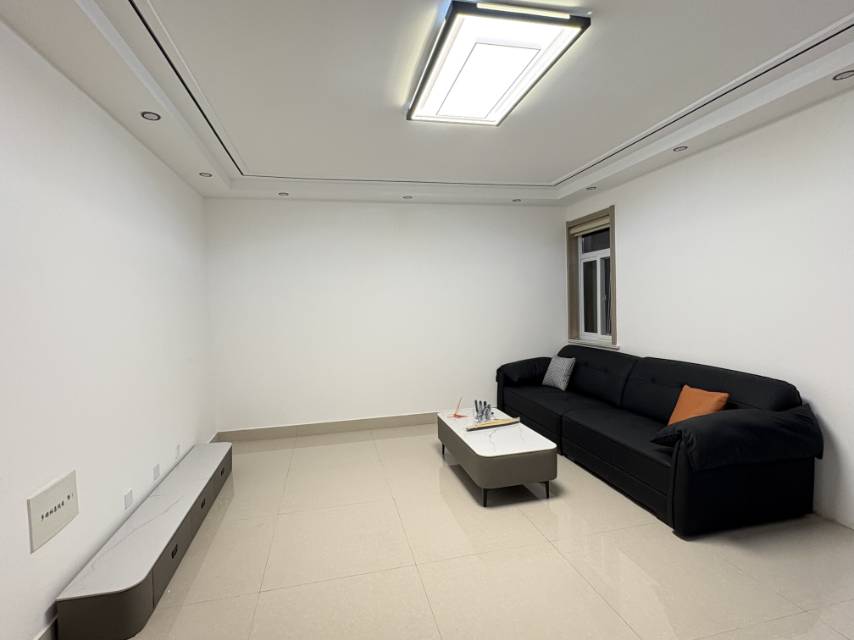 民安雅郡小区 3居室 1600元/月