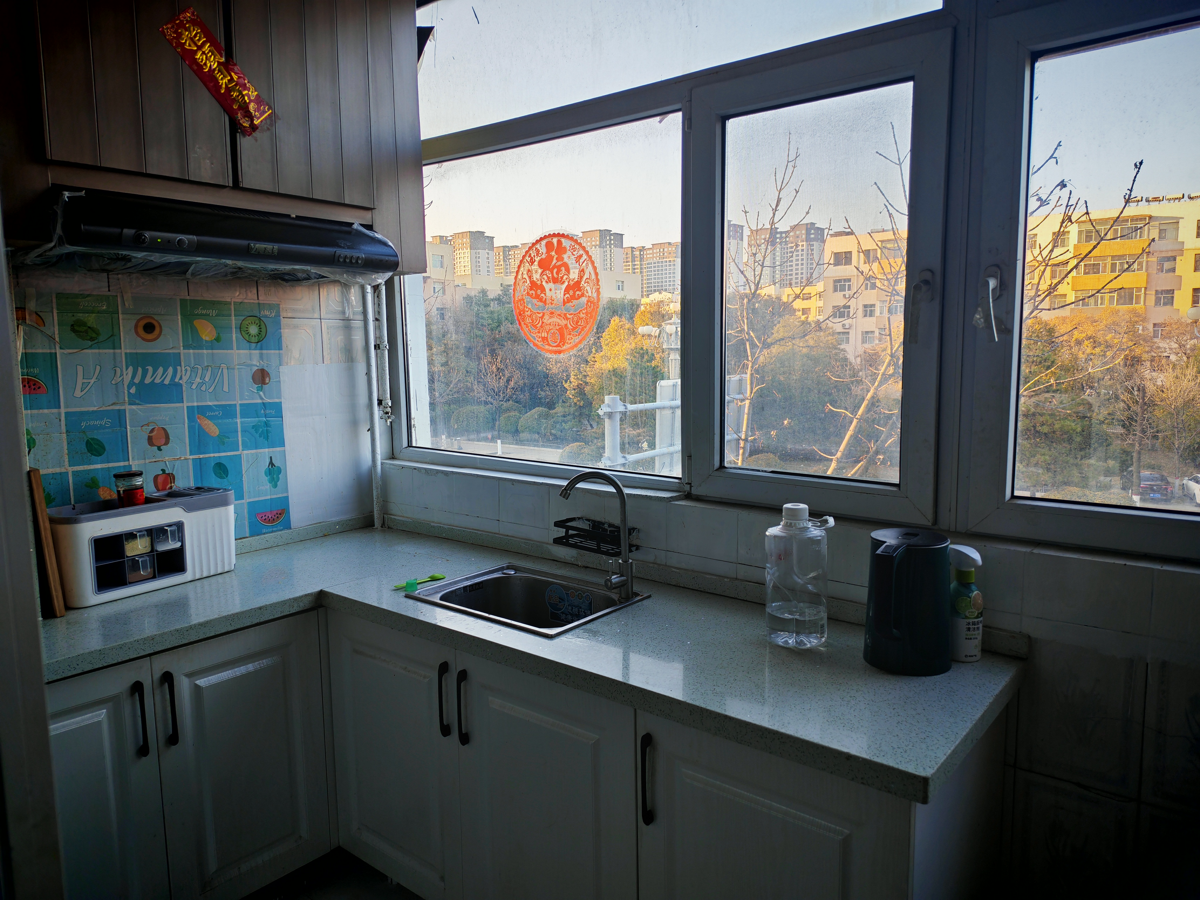 公交分局家属楼 随时看房·