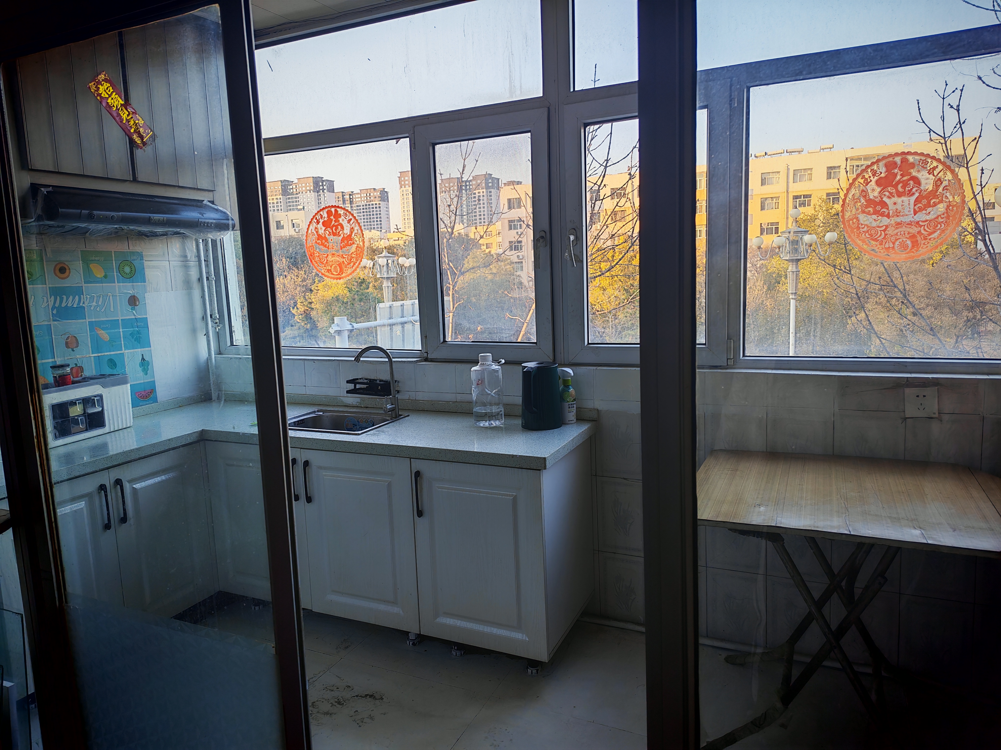 公交分局家属楼 随时看房·