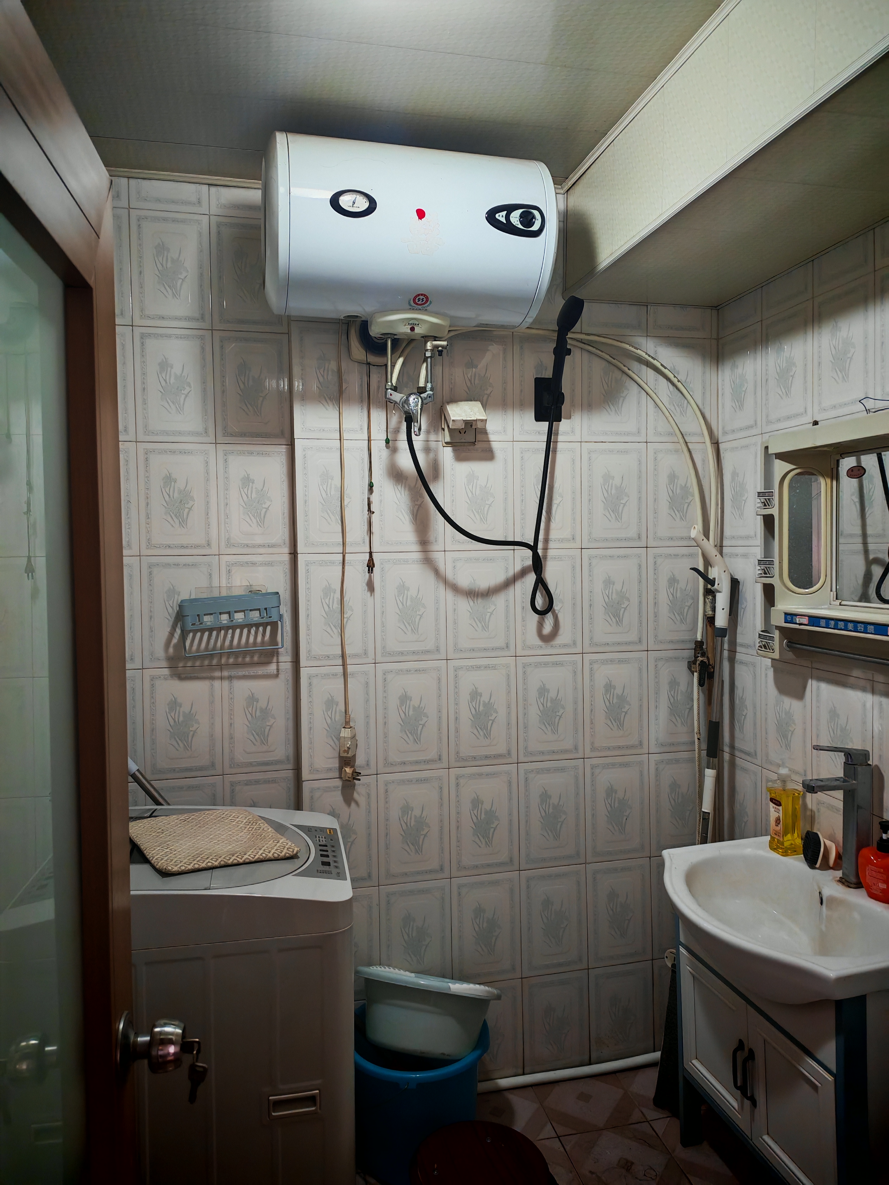 公交分局家属楼 随时看房·