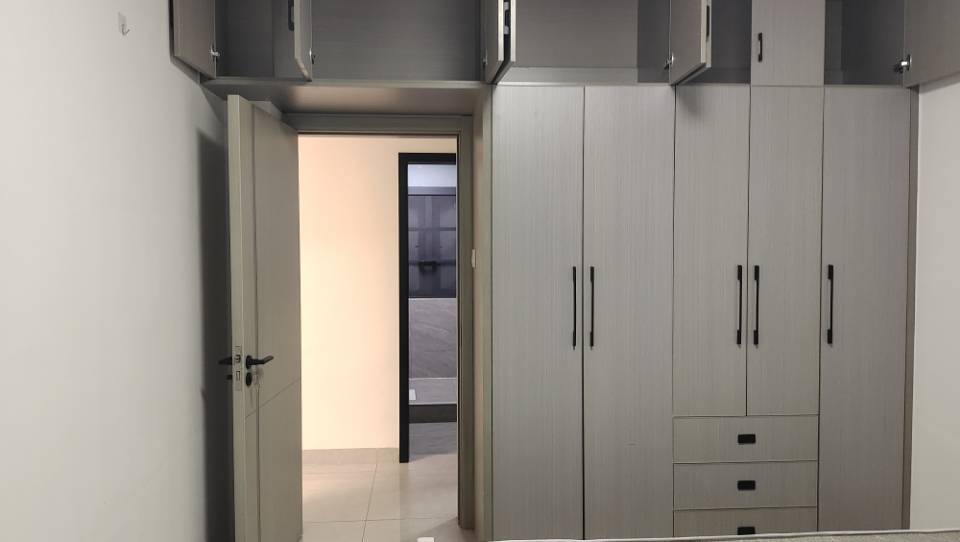 殷王小区 随时看房·