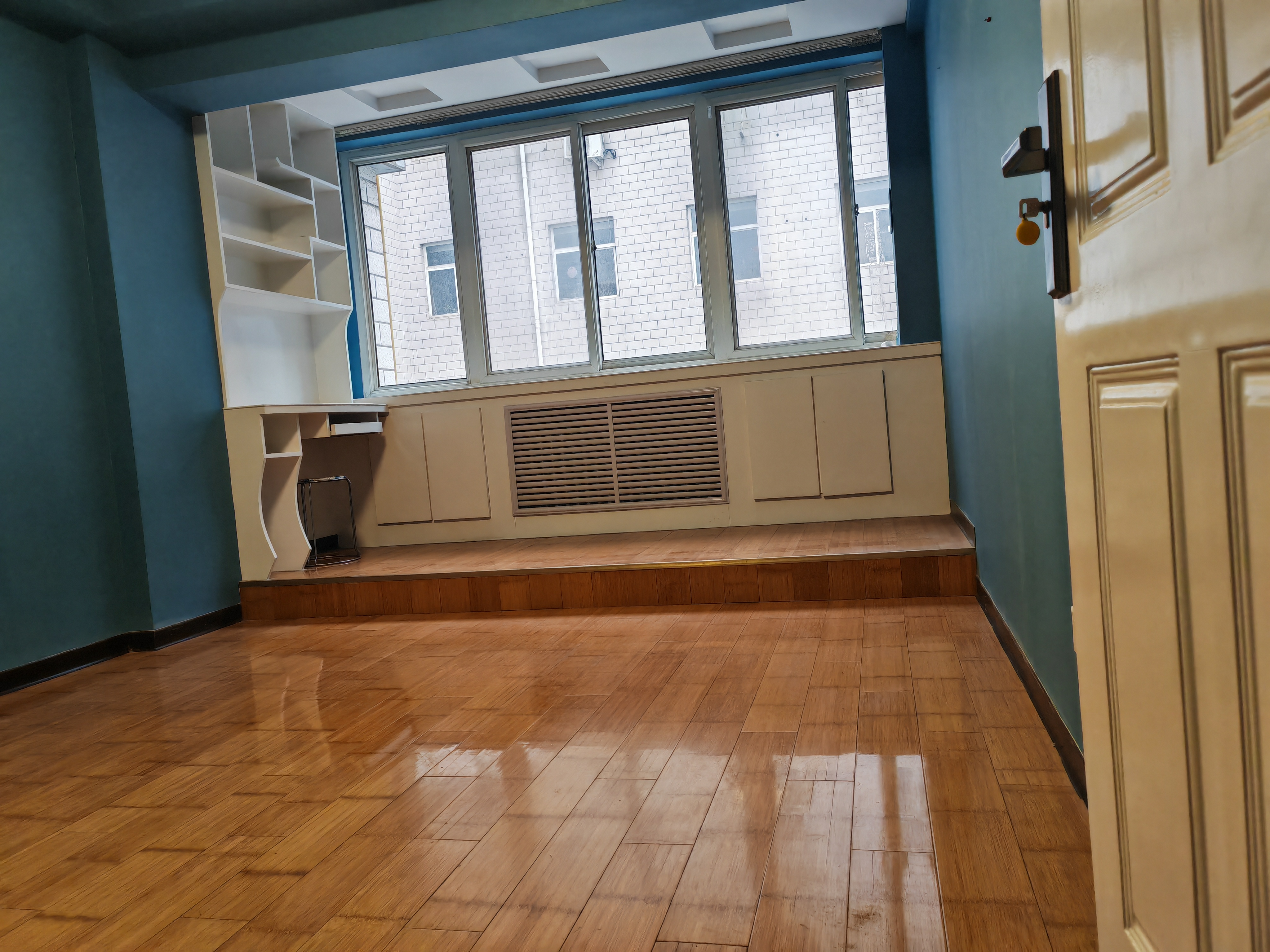 忠义巷1号楼 随时看房·